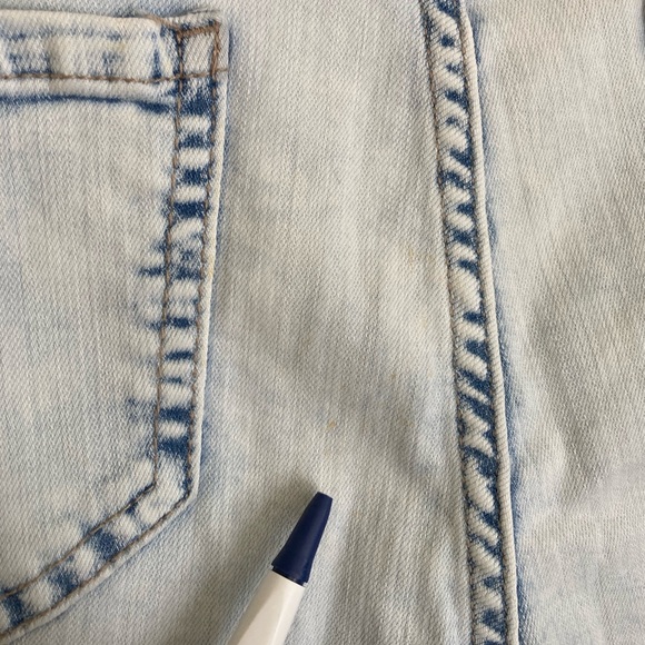 BLUE SPICE | Women’s Light Wash High Rise Skinny Jeans - Picture 7 of 8